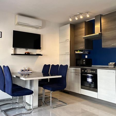 Apartments Ostojic クルク エクステリア 写真