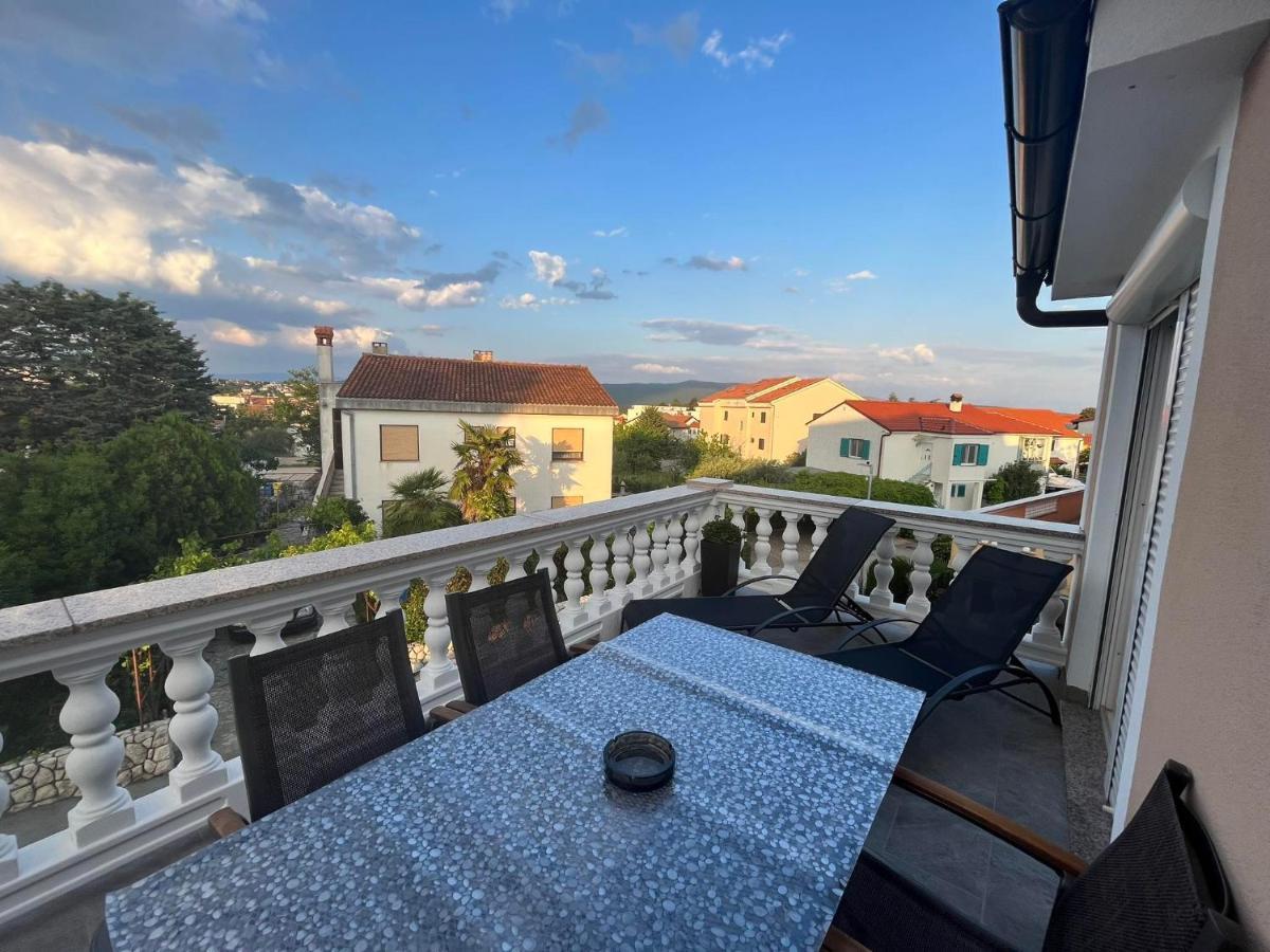 Apartments Ostojic クルク エクステリア 写真