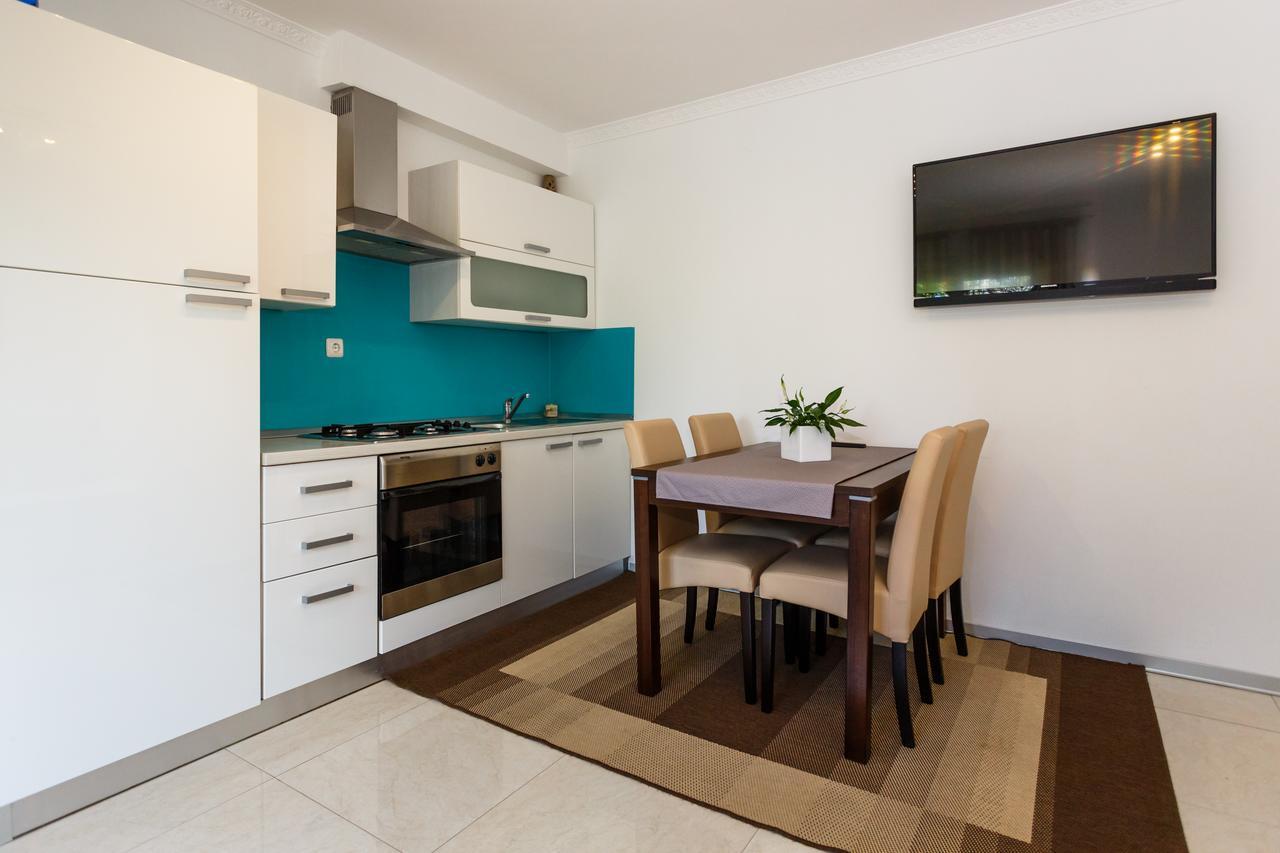 Apartments Ostojic クルク エクステリア 写真